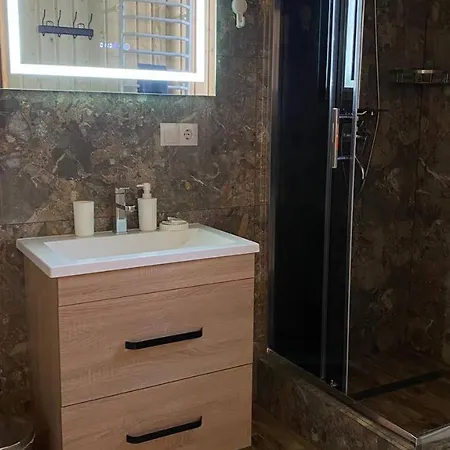 Вилла Five House Сходница