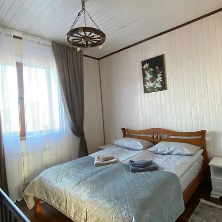Five House Villa *