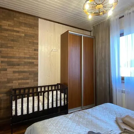 Five House Skhidnytsia