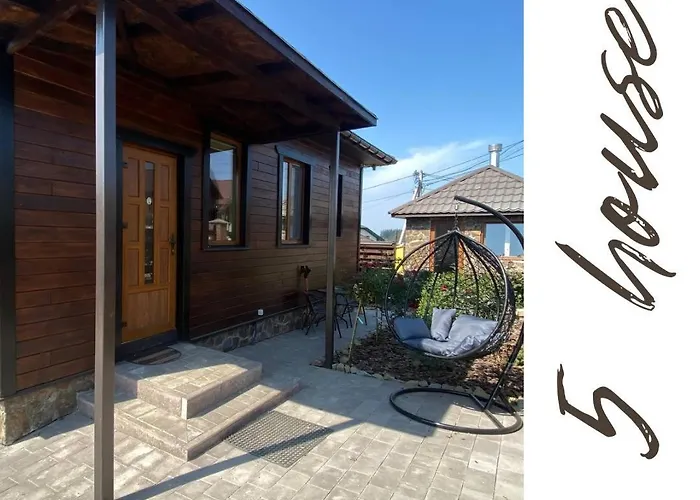 Villa Five House *