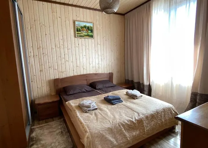 Five House Villa Skhidnytsia