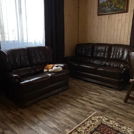 Five House فيلة *