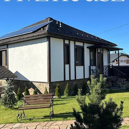 Five House Villa *